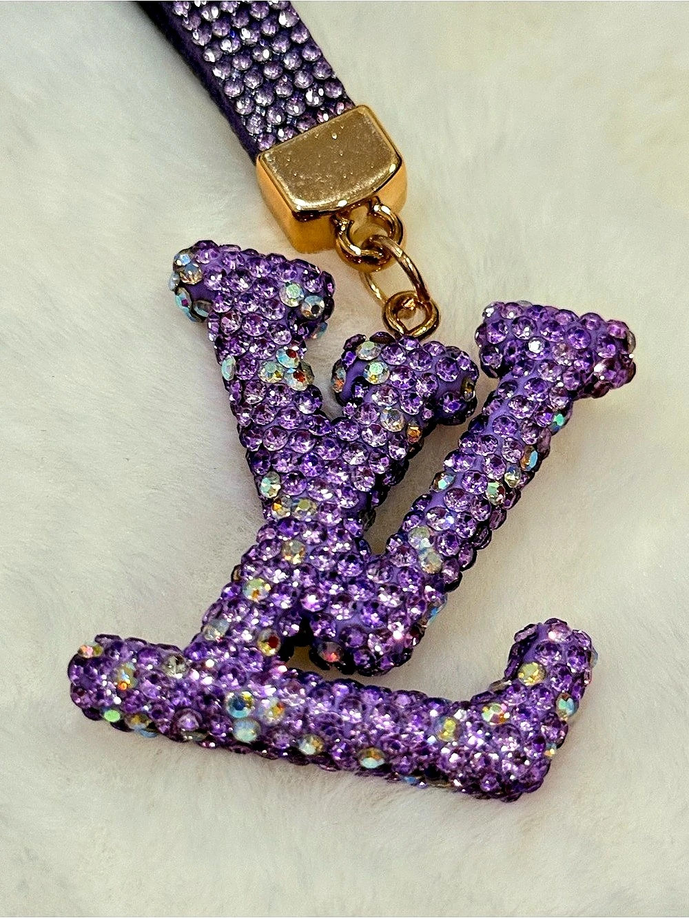 Purple L V Crystal Initial Keychain - Picture 16 of 17